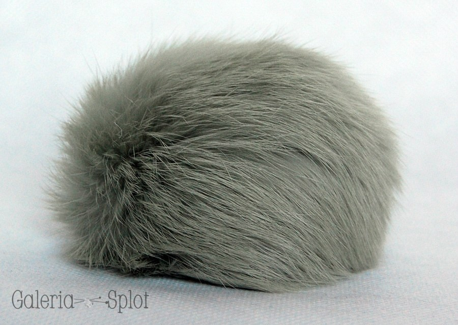 pompon - jasna zieleń pompon - jasna zieleń