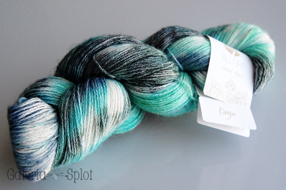 Allora hand-dyed - 262 Kaaju Allora hand-dyed - 262 Kaaju