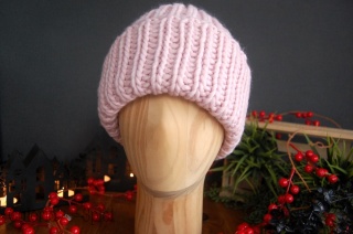 Czapka gruba wywijana jasny róż