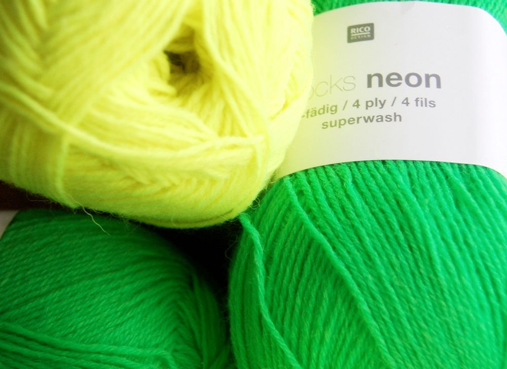 Socks Neon 4 ply